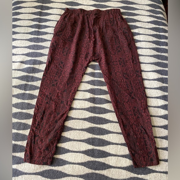BDG Batik Print Burgundy and Black Harem Pant Size XS - Picture 2 of 16